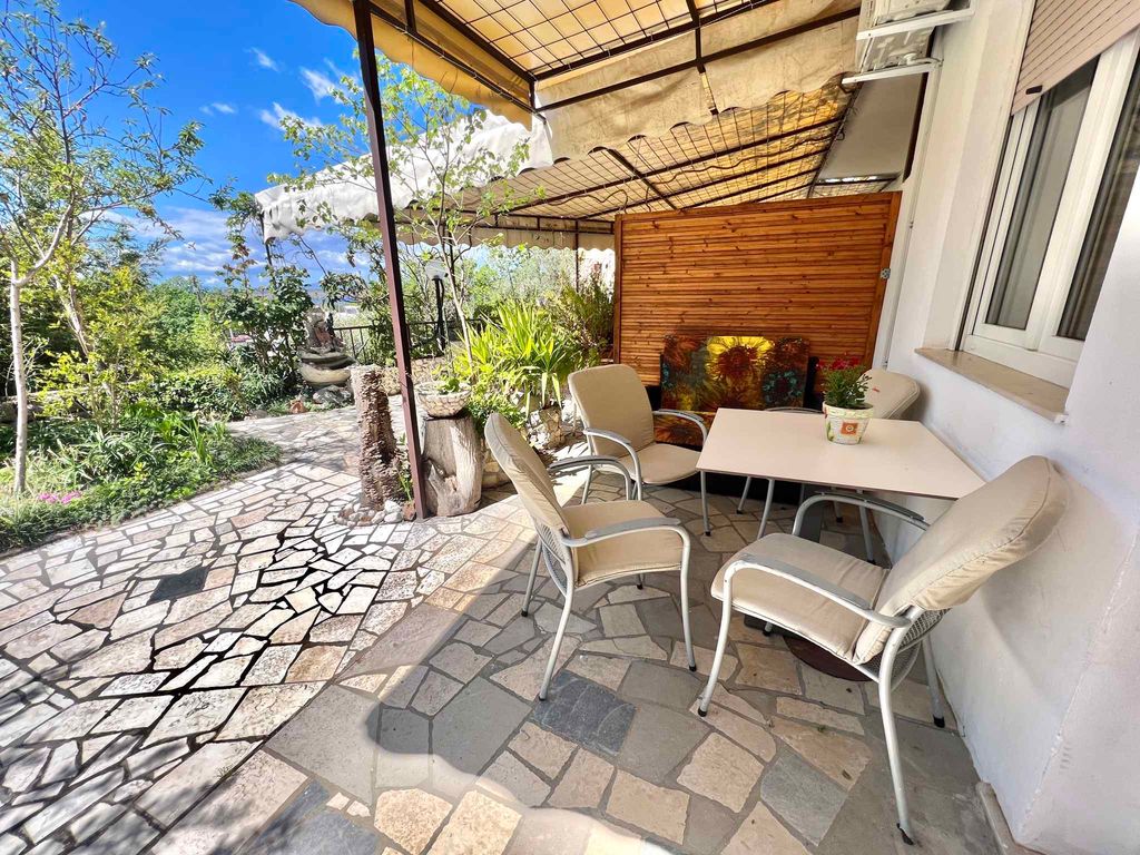 Ferienwohnung mit Terrasse und Klimaanlage