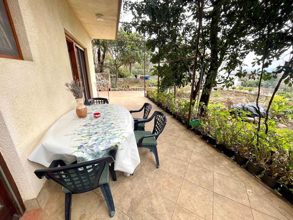 Ferienwohnung mit Terrasse