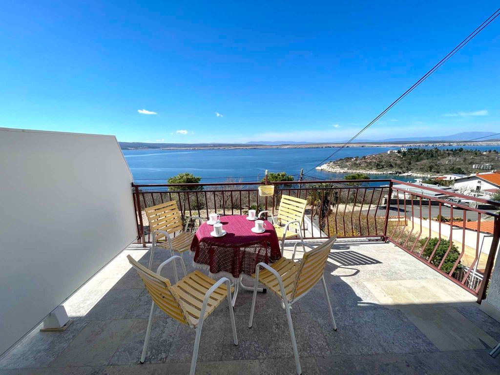 Ferienwohnung mit Balkon und Klimaanlage
