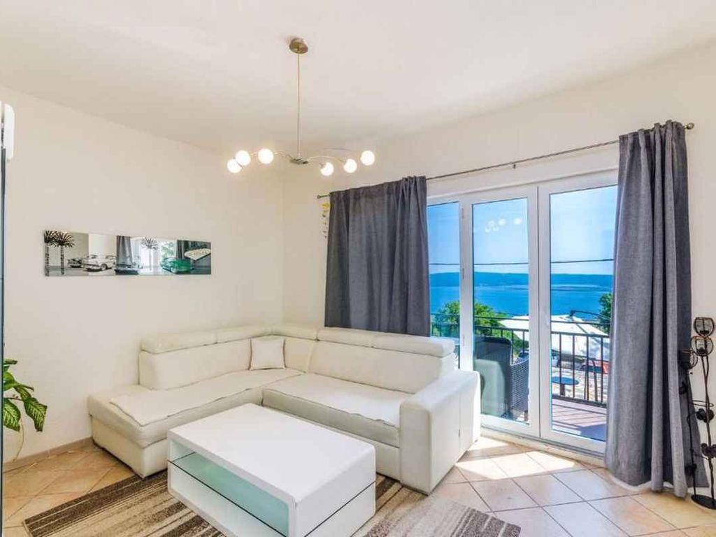 Ferienwohnung mit Whirlpool und Meerblick