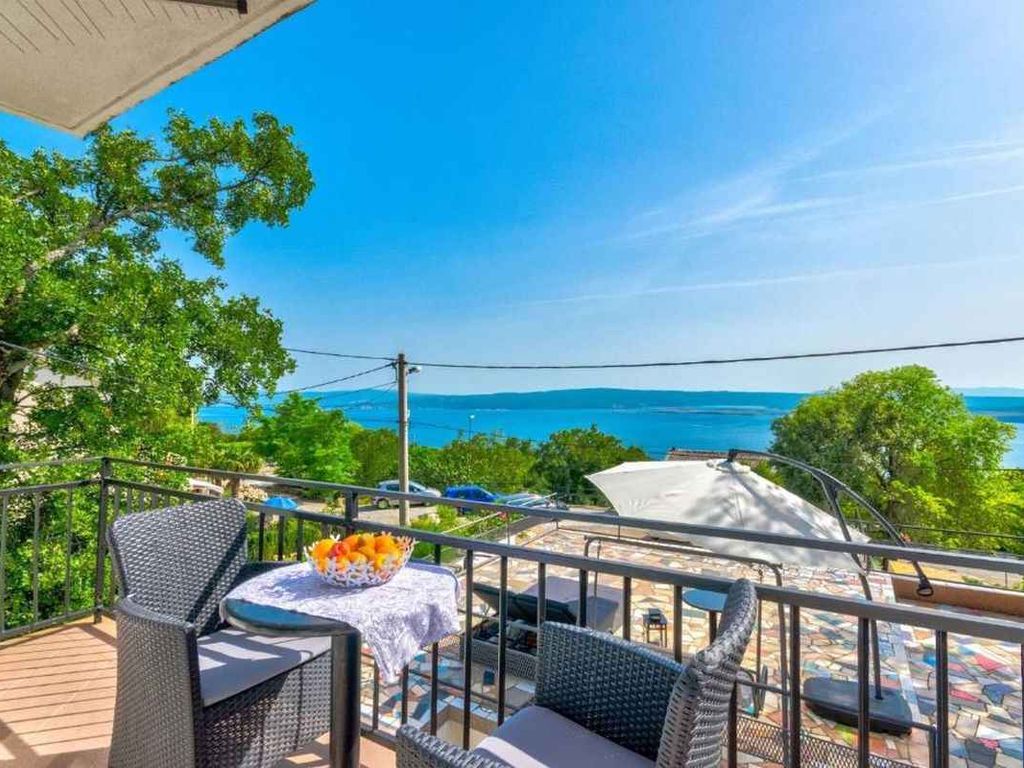 Ferienwohnung mit Whirlpool und Meerblick
