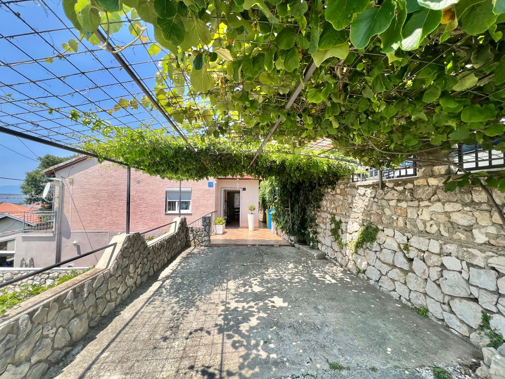 Ferienwohnung mit Terrasse und Balkon mit Meerblick