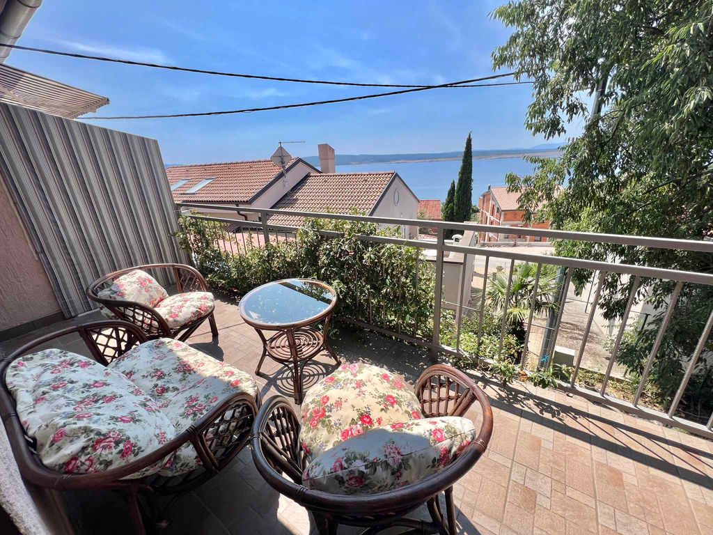Ferienwohnung mit Terrasse und Balkon mit Meerblick