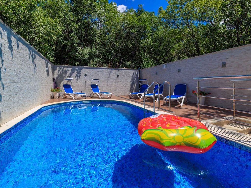 Ferienwohnung mit Außenpool