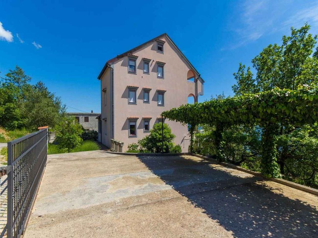 Ferienwohnung mit Klimaanlage und Pool