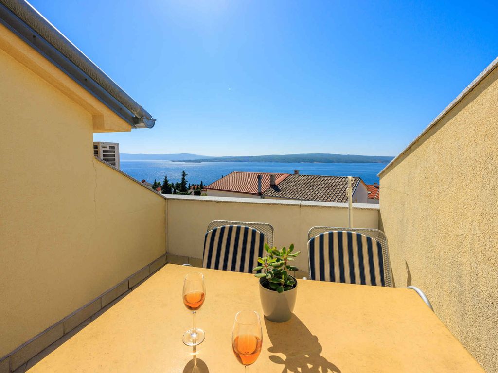 Ferienwohnung mit Klimaanlage und Meerblick