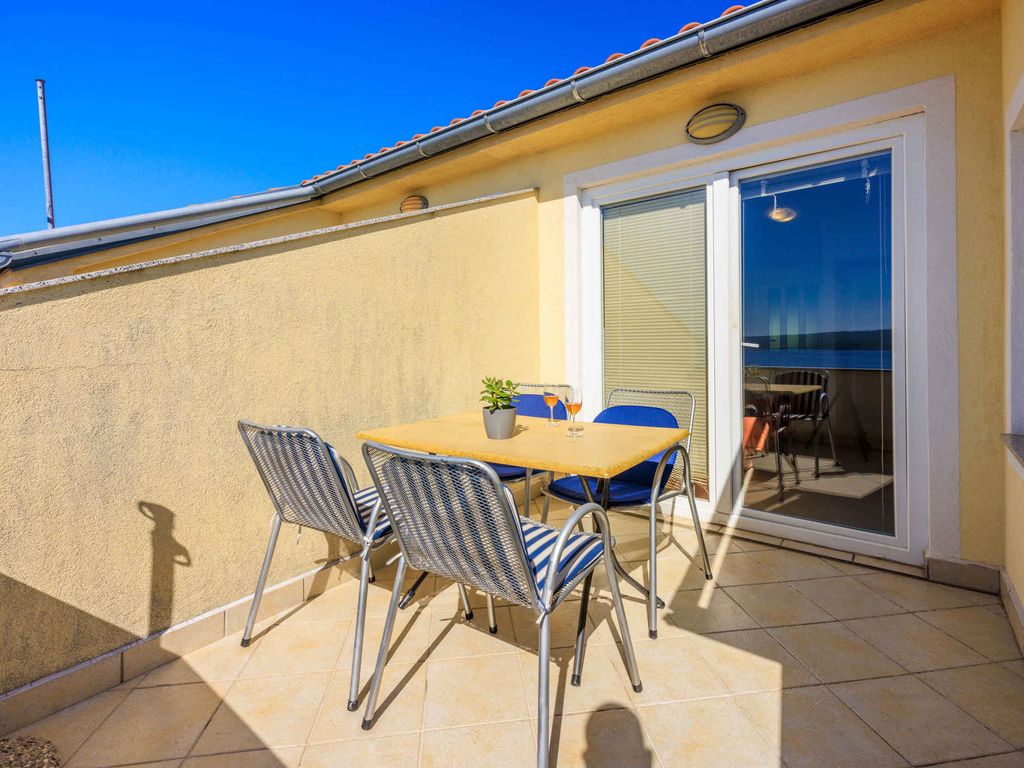 Ferienwohnung mit Klimaanlage und Meerblick