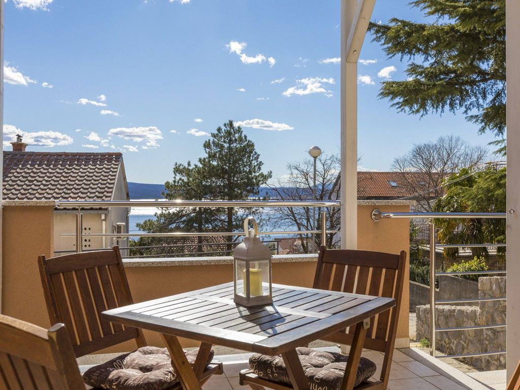 Ferienwohnung mit Terrasse und Meerblick