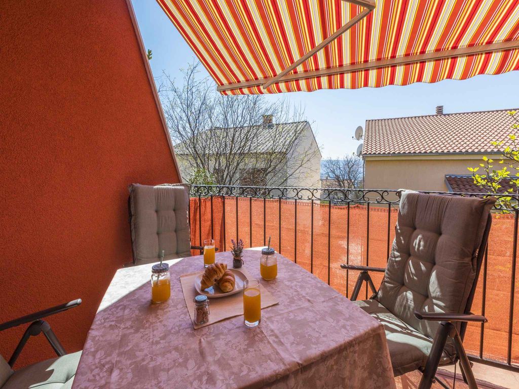 Ferienwohnung mit Terrasse und Meerblick