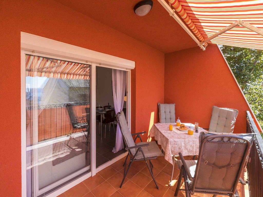 Ferienwohnung mit Terrasse und Meerblick