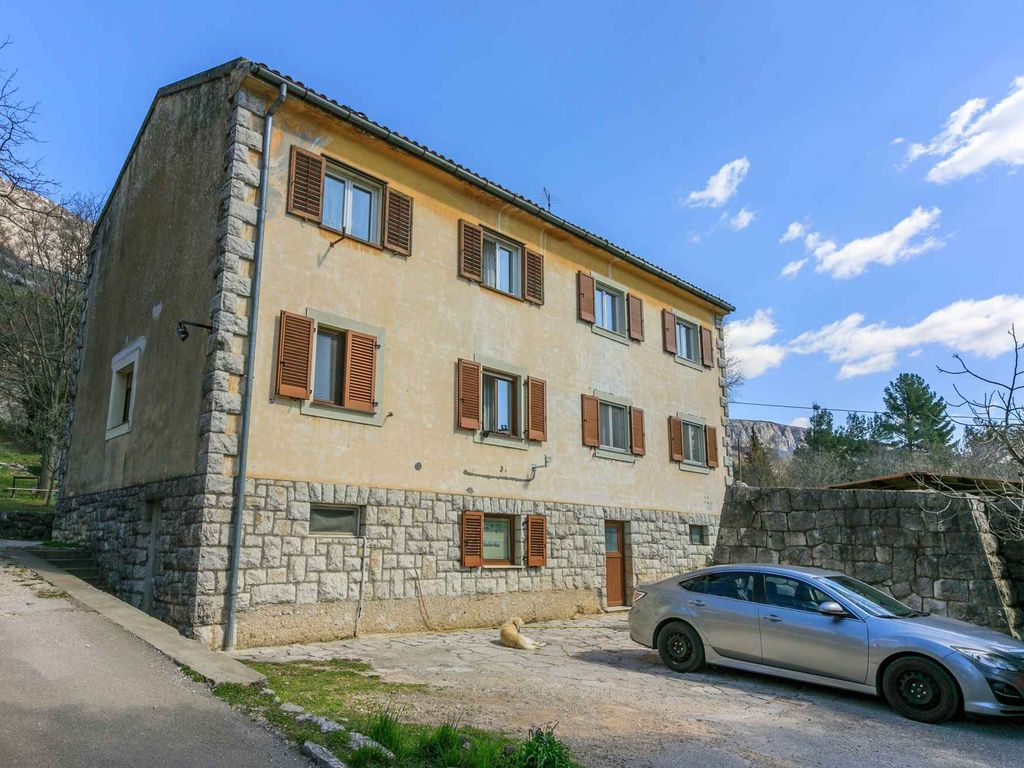 Ferienwohnung mit Klimaanlage und Grill