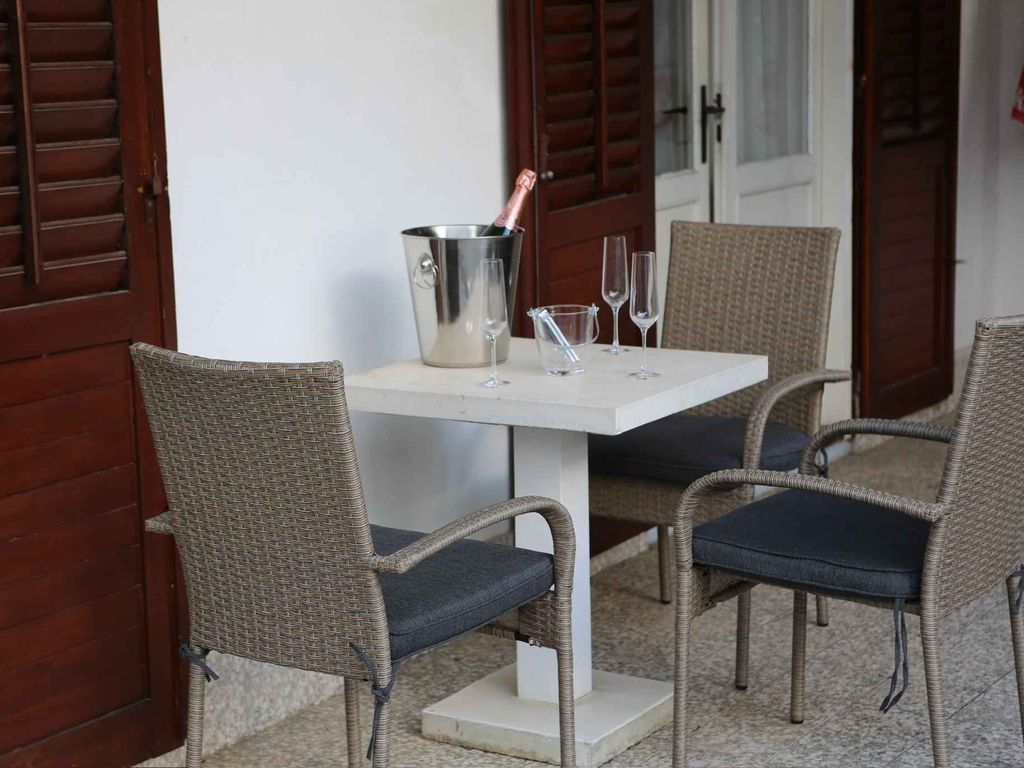 Ferienwohnung mit Terrasse und Meerblick