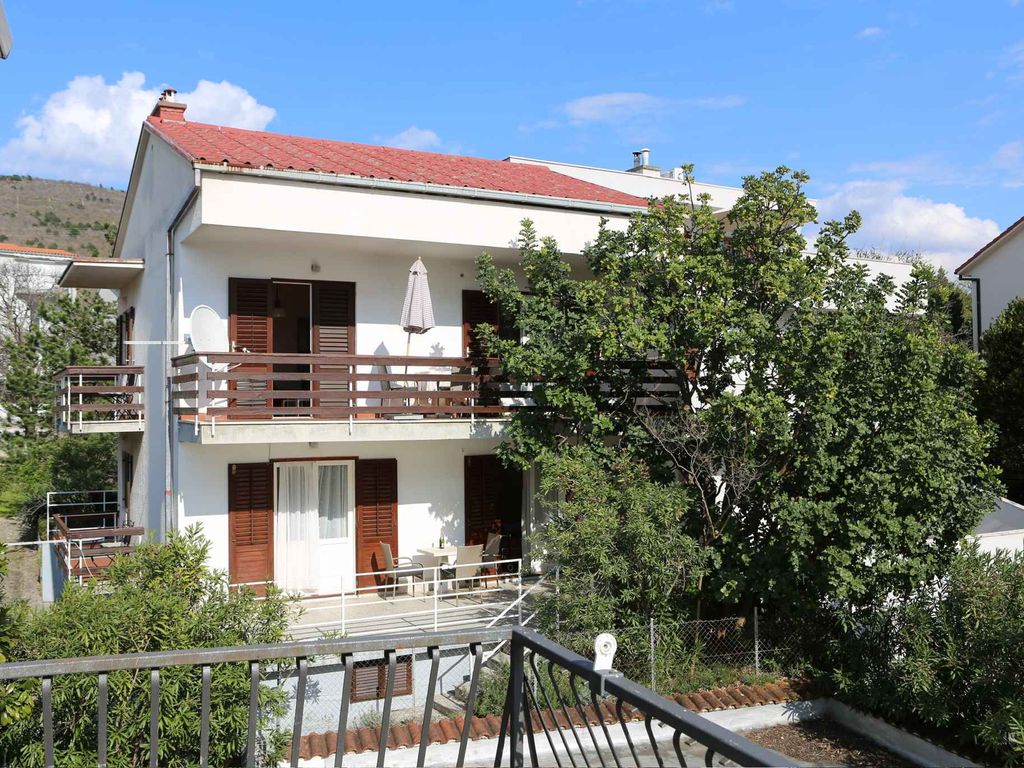 Ferienwohnung mit Balkon und Meerblick