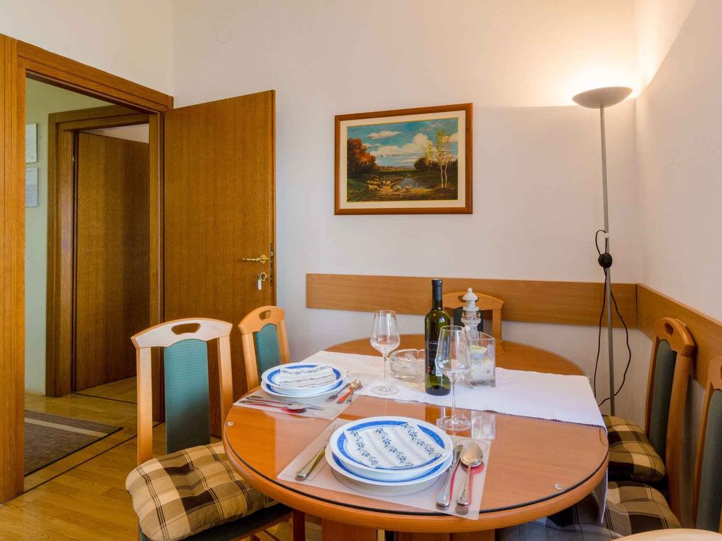 Ferienwohnung mit Meerblick, Garten und Grill