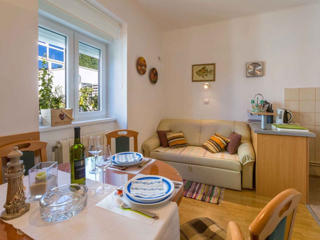 Ferienwohnung mit Meerblick, Garten und Grill