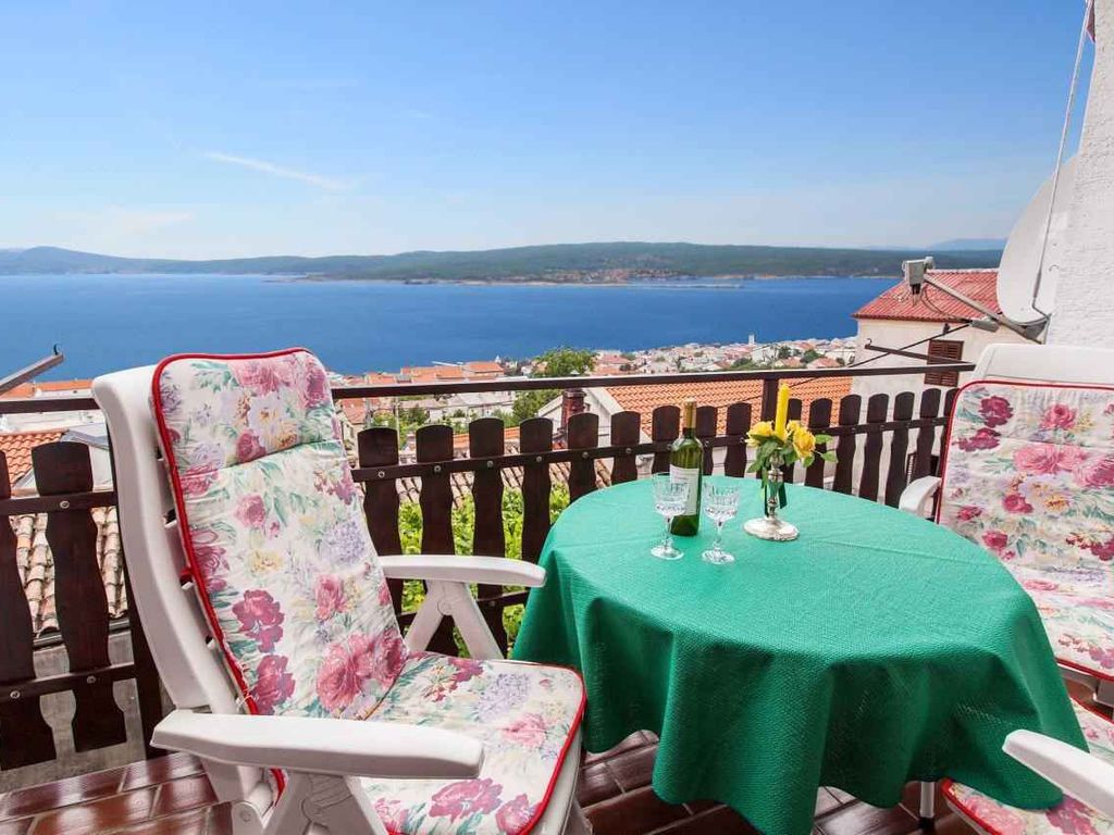 Ferienwohnung mit Meerblick und Gartenterrasse