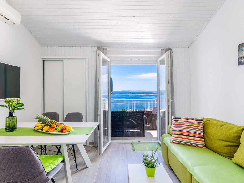 Ferienwohnung mit Swimmingpool, Fitnessraum und Billard