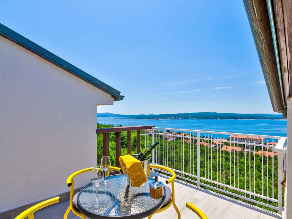 Ferienwohnung mit Swimmingpool, Fitnessraum und Billard