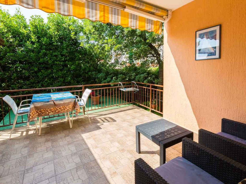Ferienwohnung mit Balkon und Grillmöglichkeit