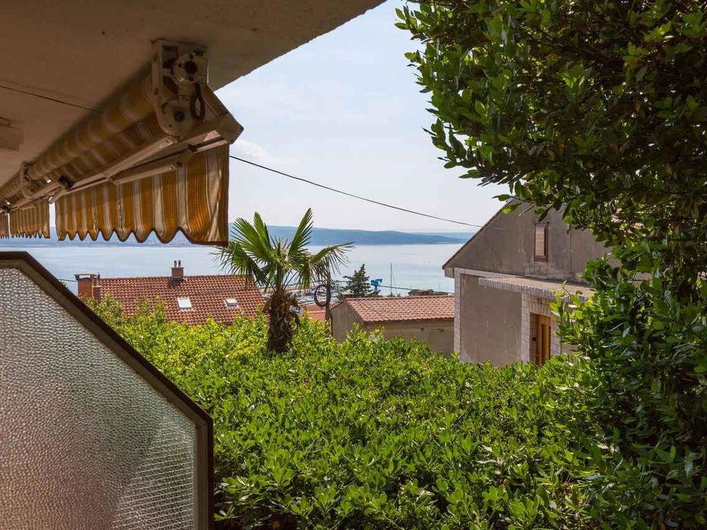 Ferienwohnung mit Balkon und Grillmöglichkeit