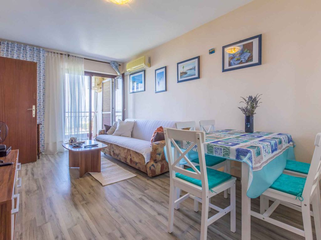 Ferienwohnung mit Klimaanlage und Meerblick