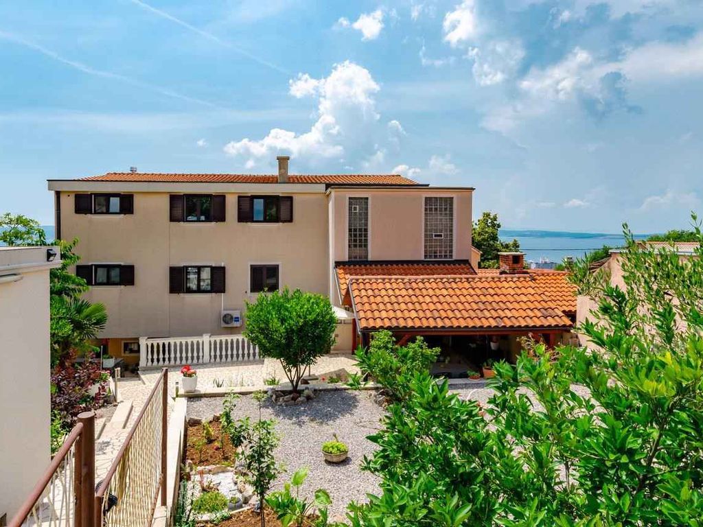 Ferienwohnung mit Balkon und Meerblick
