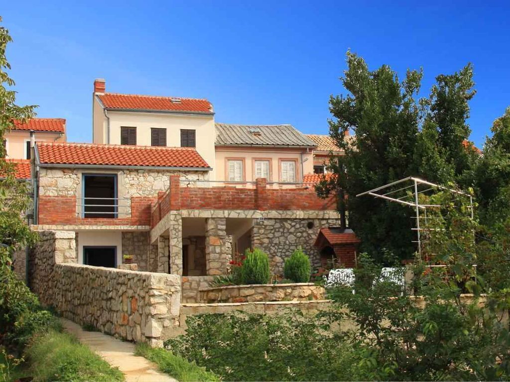 Ferienhaus mit gemütlicher Terrasse und Grillmöglichkeit