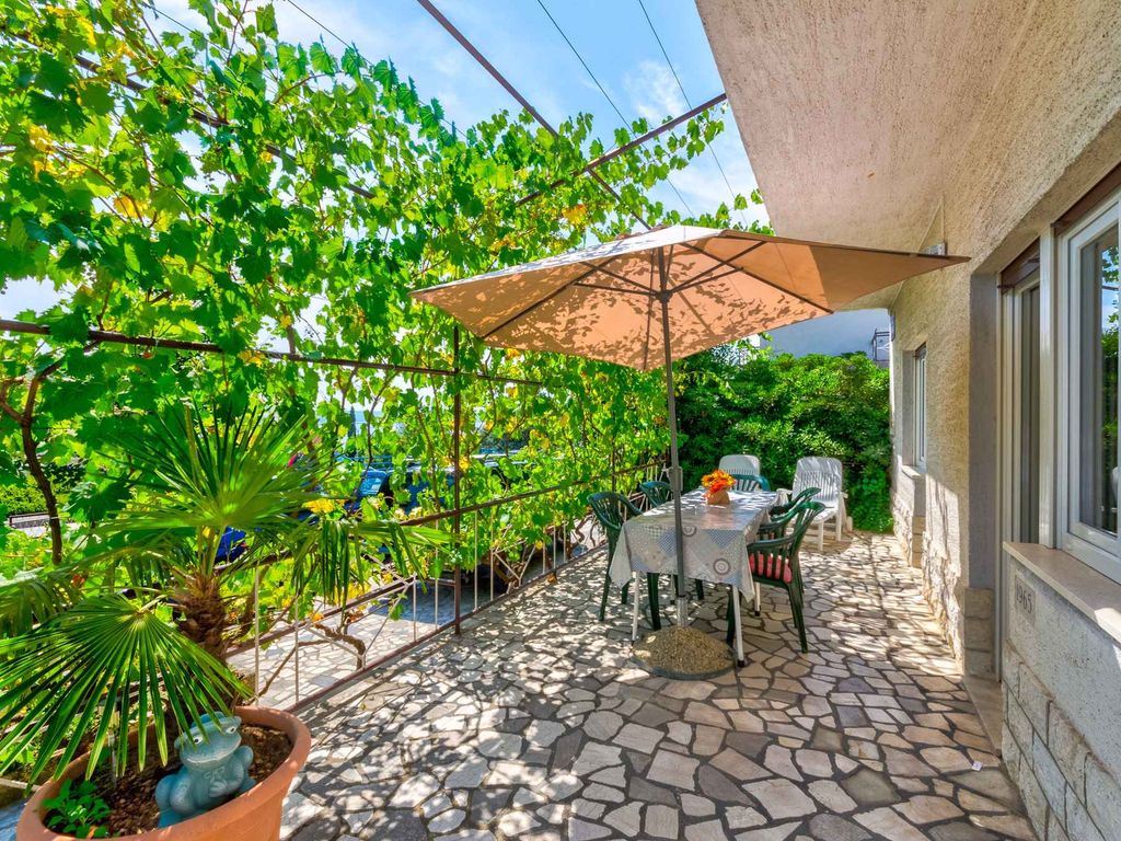 Ferienwohnung mit Klimaanlage und Terrasse