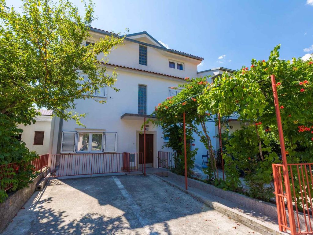 Ferienwohnung mit Klimaanlage und Waschmaschine