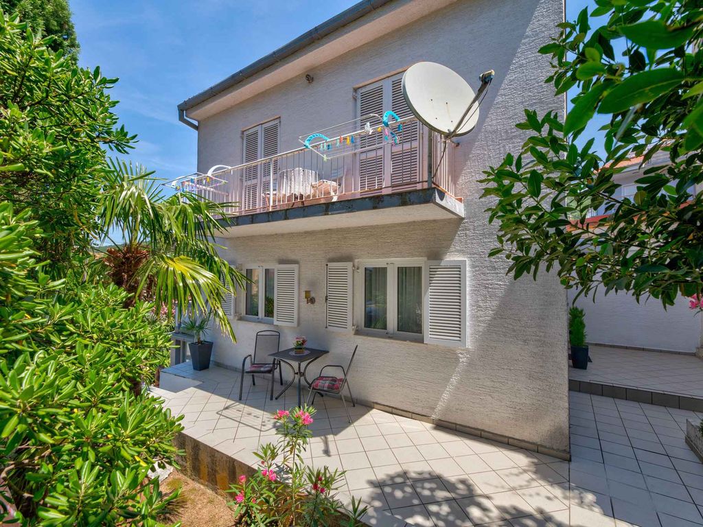 Ferienwohnung mit Terrasse und Klimaanlage