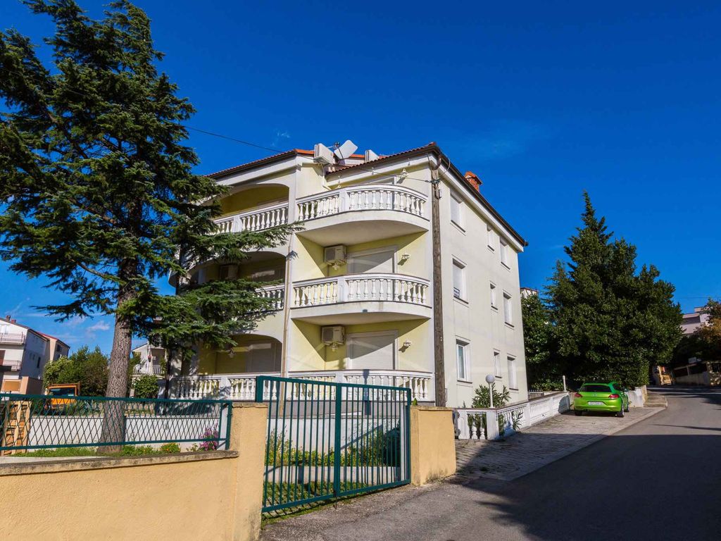 Ferienwohnung mit Balkon und Klimaanlage