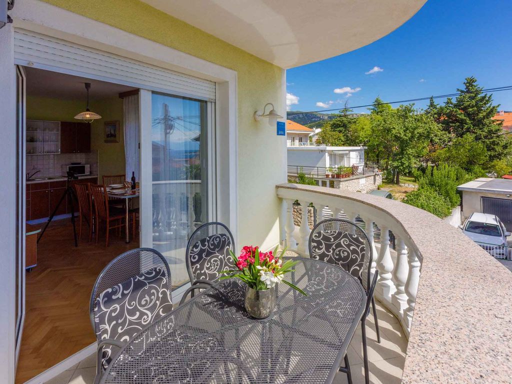 Ferienwohnung mit Balkon und Klimaanlage