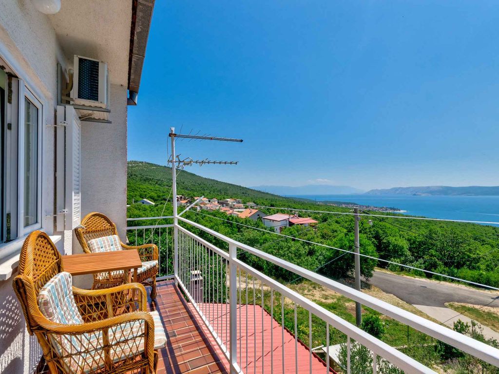 Ferienwohnung mit Balkon und Klimaanlage