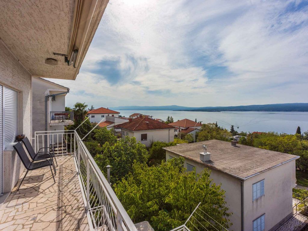 Ferienwohnung mit Balkon und Klimaanlage