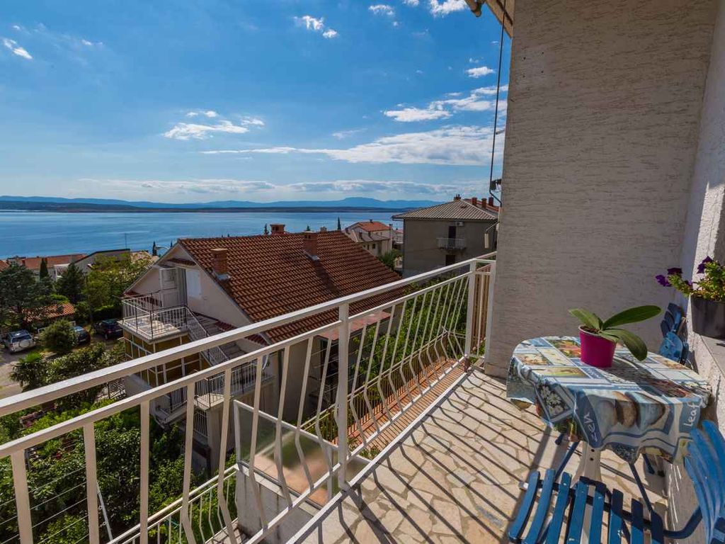 Ferienwohnung mit Balkon und Klimaanlage