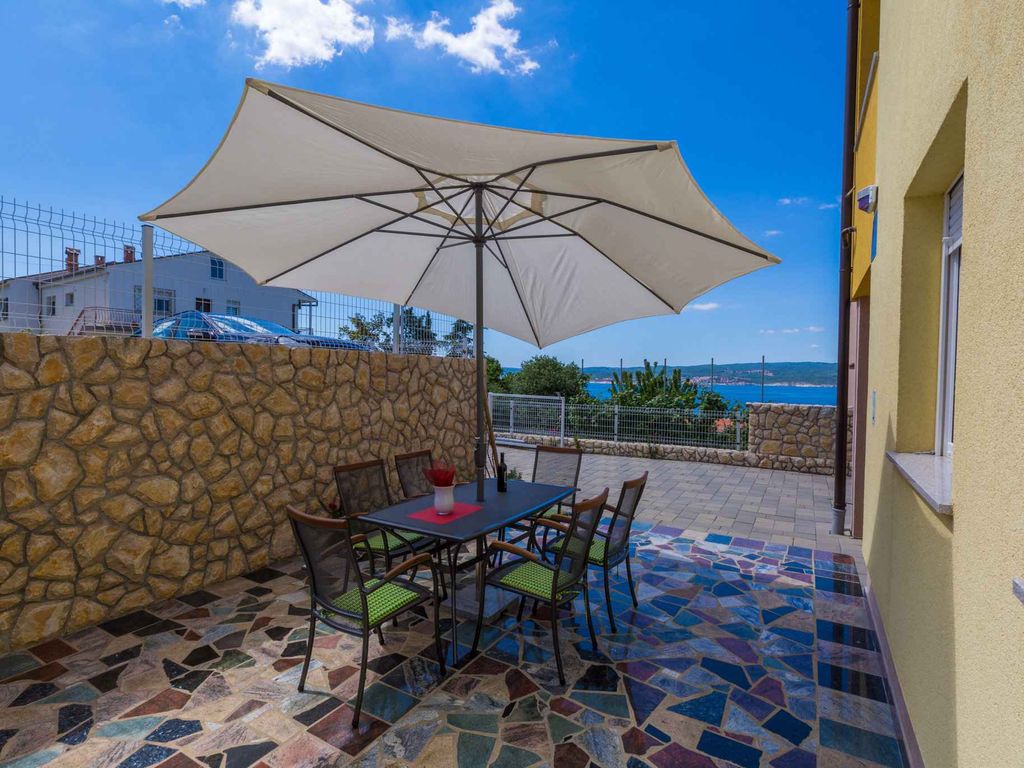 Ferienwohnung mit Terrasse und Klimaanlage