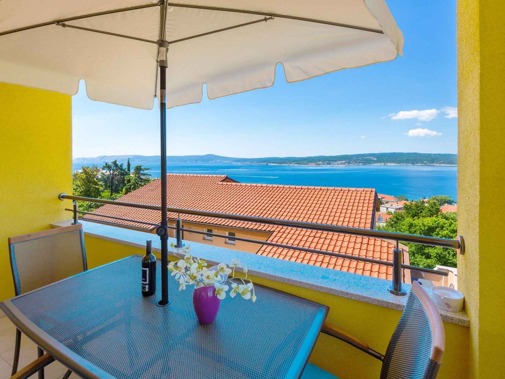 Ferienwohnung mit Balkon und Klimaanlage