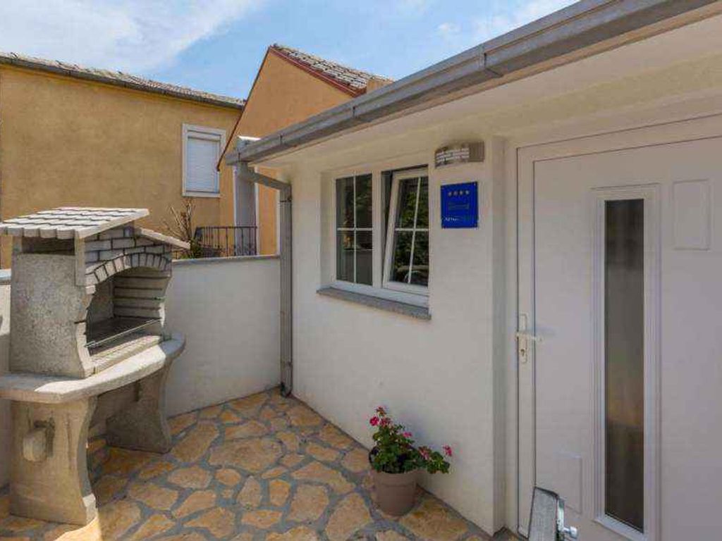 Ferienhaus mit Terrasse und Klimaanlage