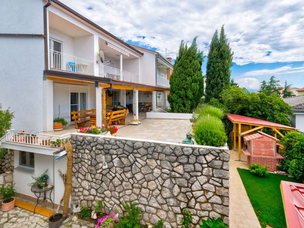 Ferienwohnung mit Grill und Terrasse