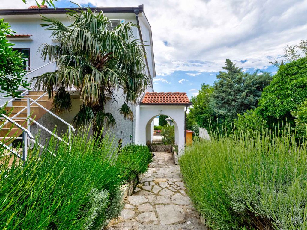 Ferienwohnung mit Grill und Terrasse