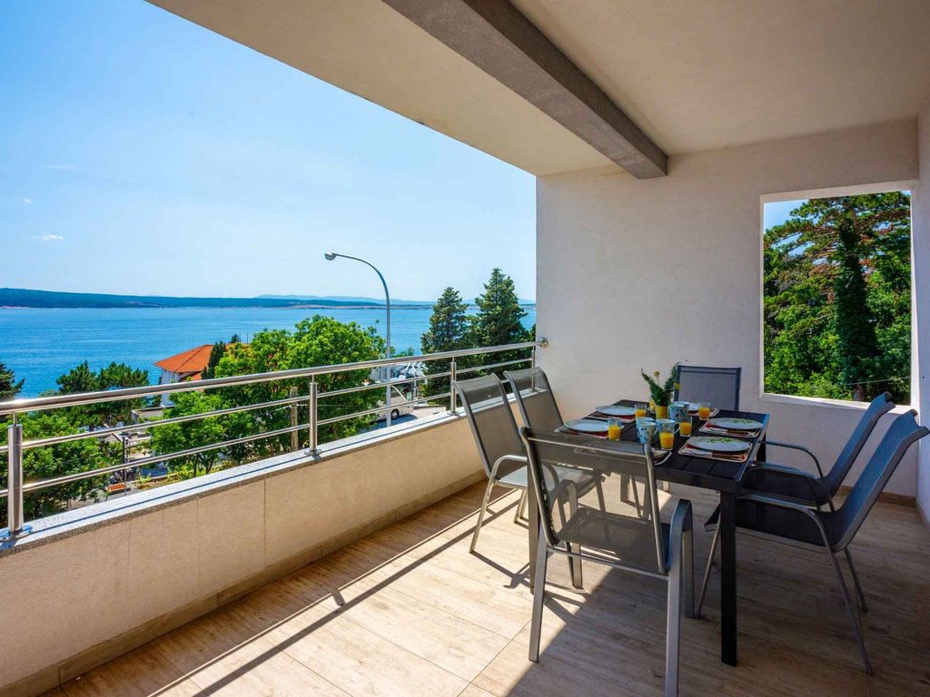 Ferienwohnung mit großem Balkon und Meerblick