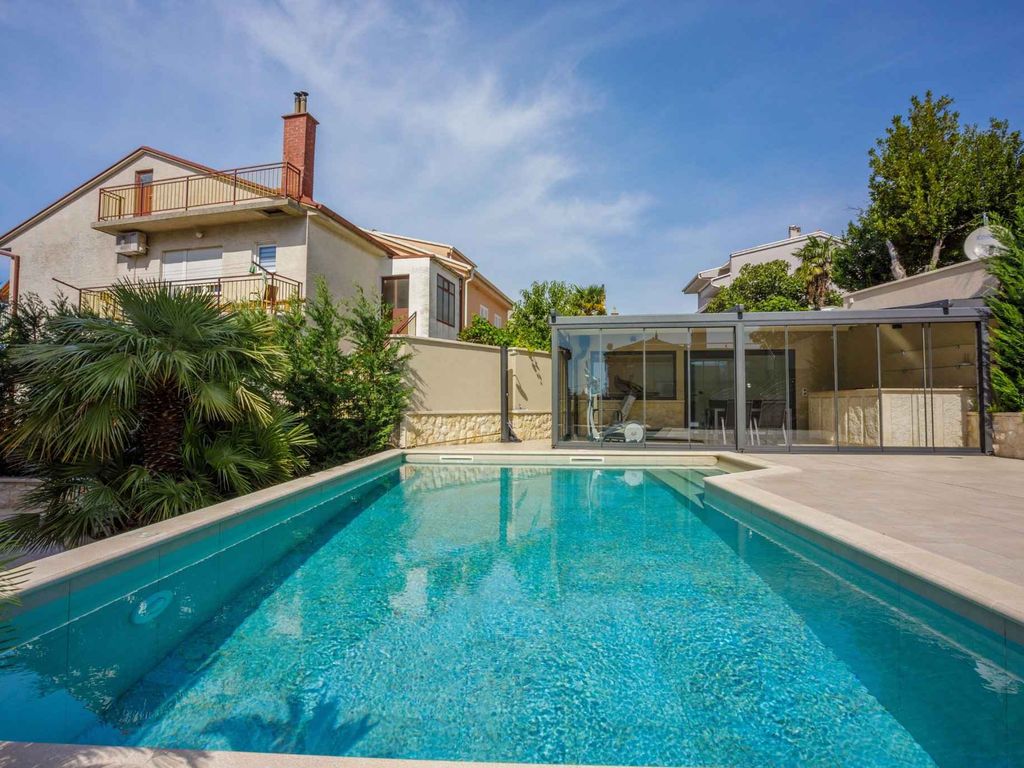 Ferienwohnung mit Pool zur gemeinsamen Nutzung