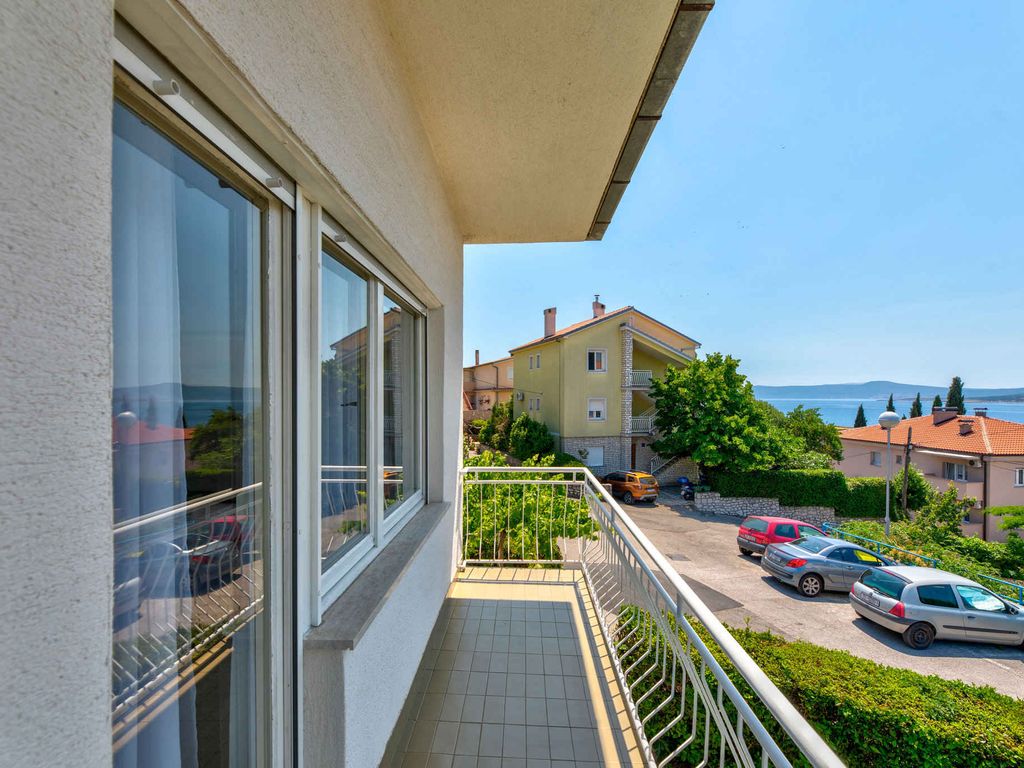 Ferienwohnung mit Terrasse und Meerblick
