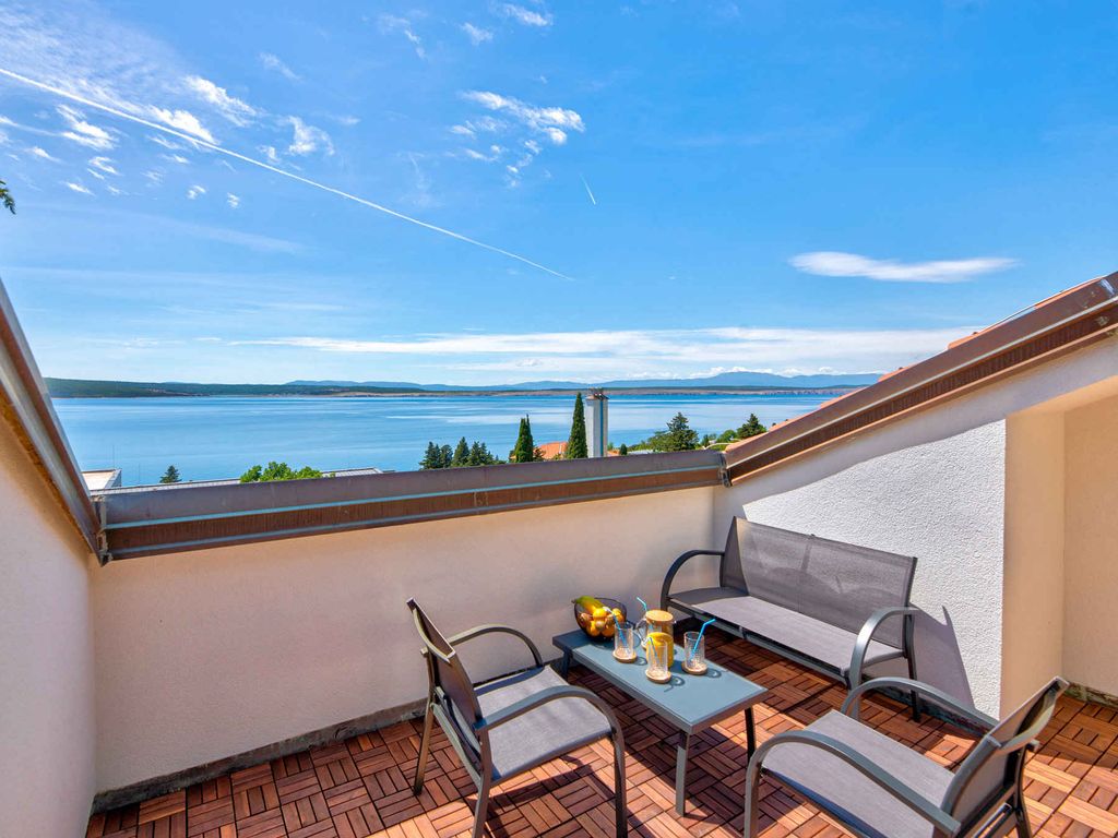 Ferienwohnung mit Balkon und Meerblick