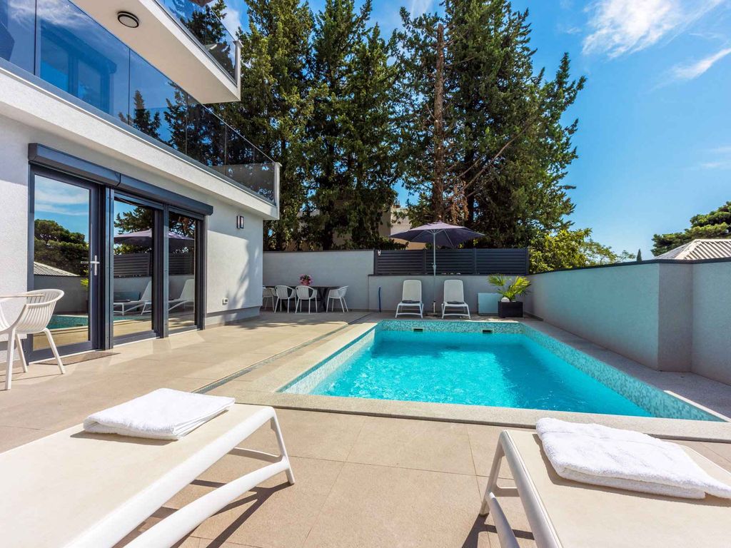 Ferienwohnung mit Pool