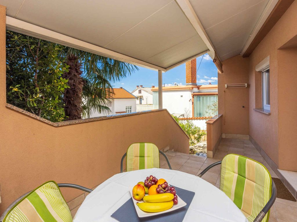 Ferienwohnung mit Terrasse und Klimaanlage