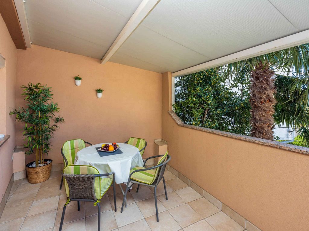 Ferienwohnung mit Terrasse und Klimaanlage
