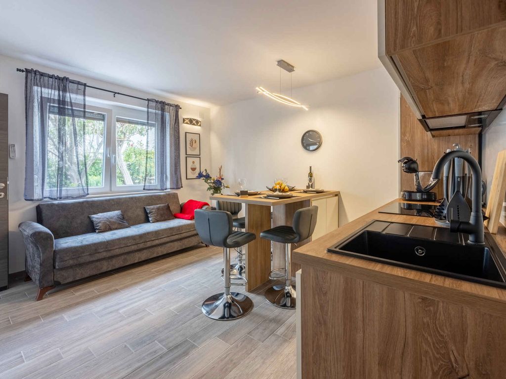 Ferienwohnung mit Terrasse und Klimaanlage