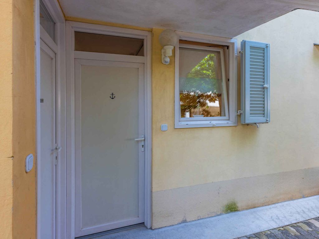 Ferienwohnung mit Klima und privatem Parkplatz