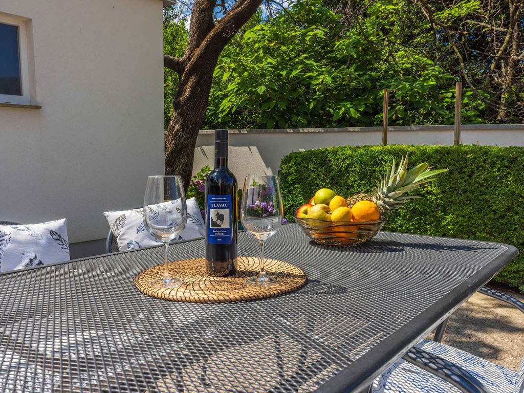 Studio mit Terrasse und Klimaanlage